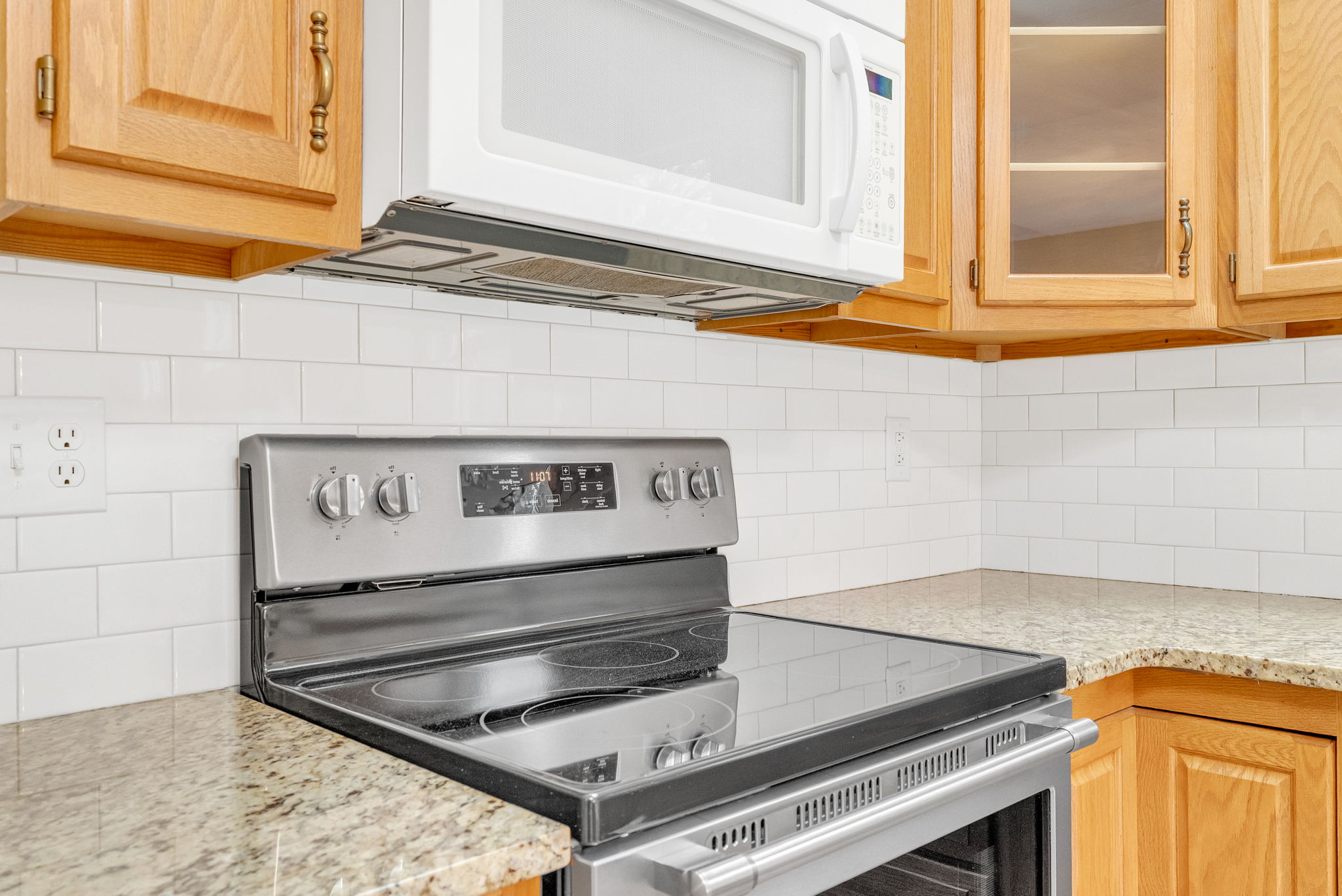 4039 Stoney Creek Dr, Fort Gratiot Township, MI 48059, USA Photo 18