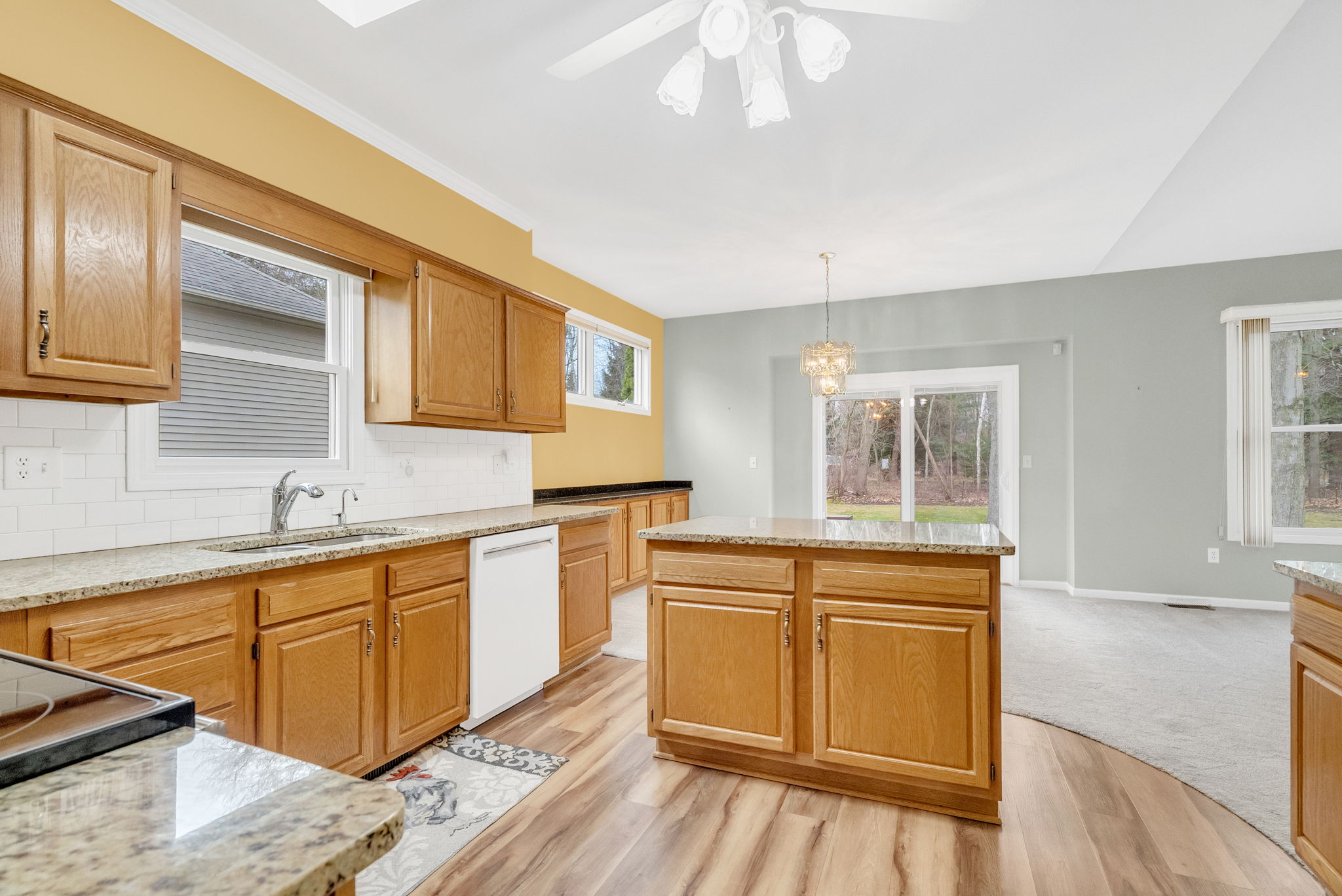 4039 Stoney Creek Dr, Fort Gratiot Township, MI 48059, USA Photo 19