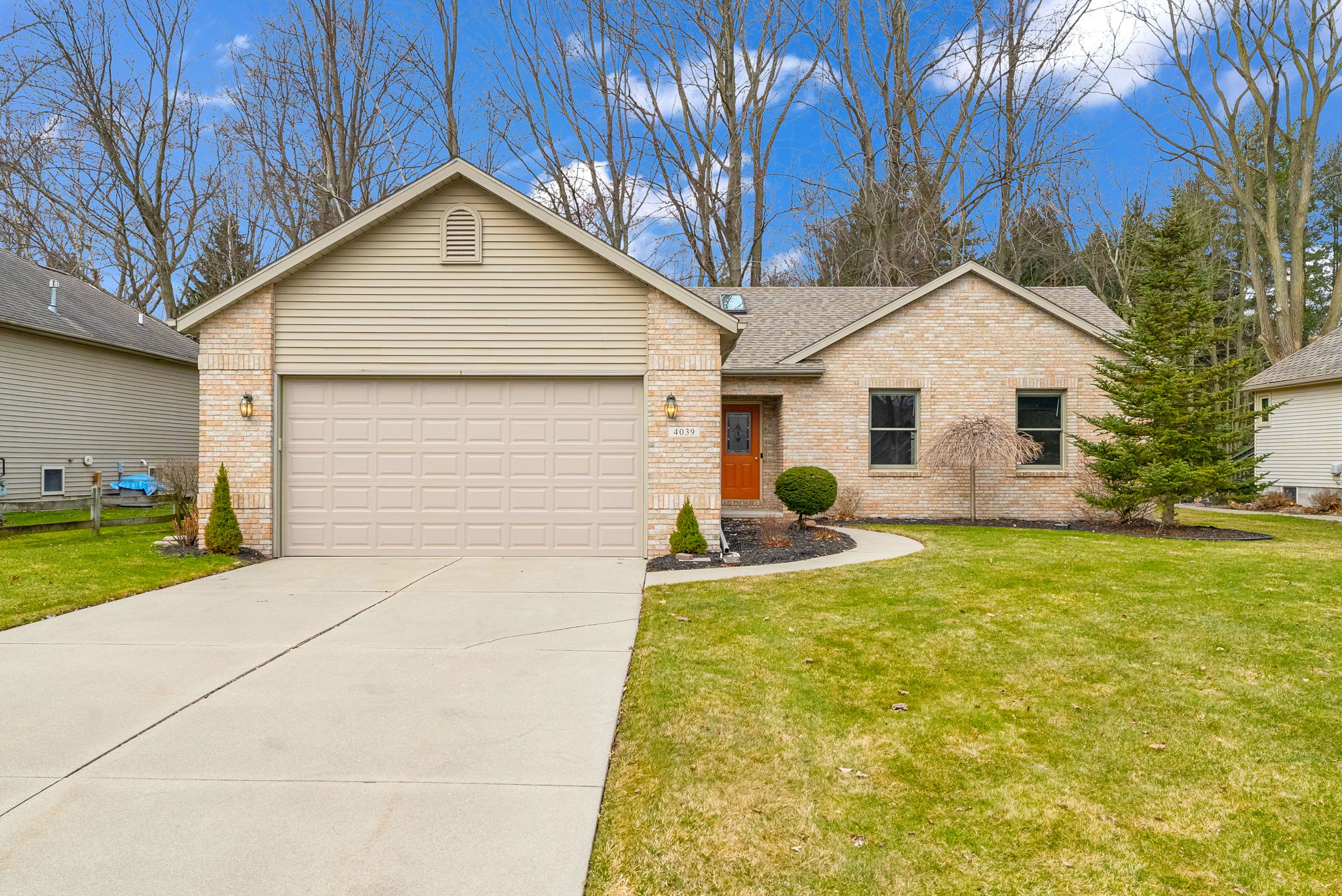 4039 Stoney Creek Dr, Fort Gratiot Township, MI 48059, USA Photo 2