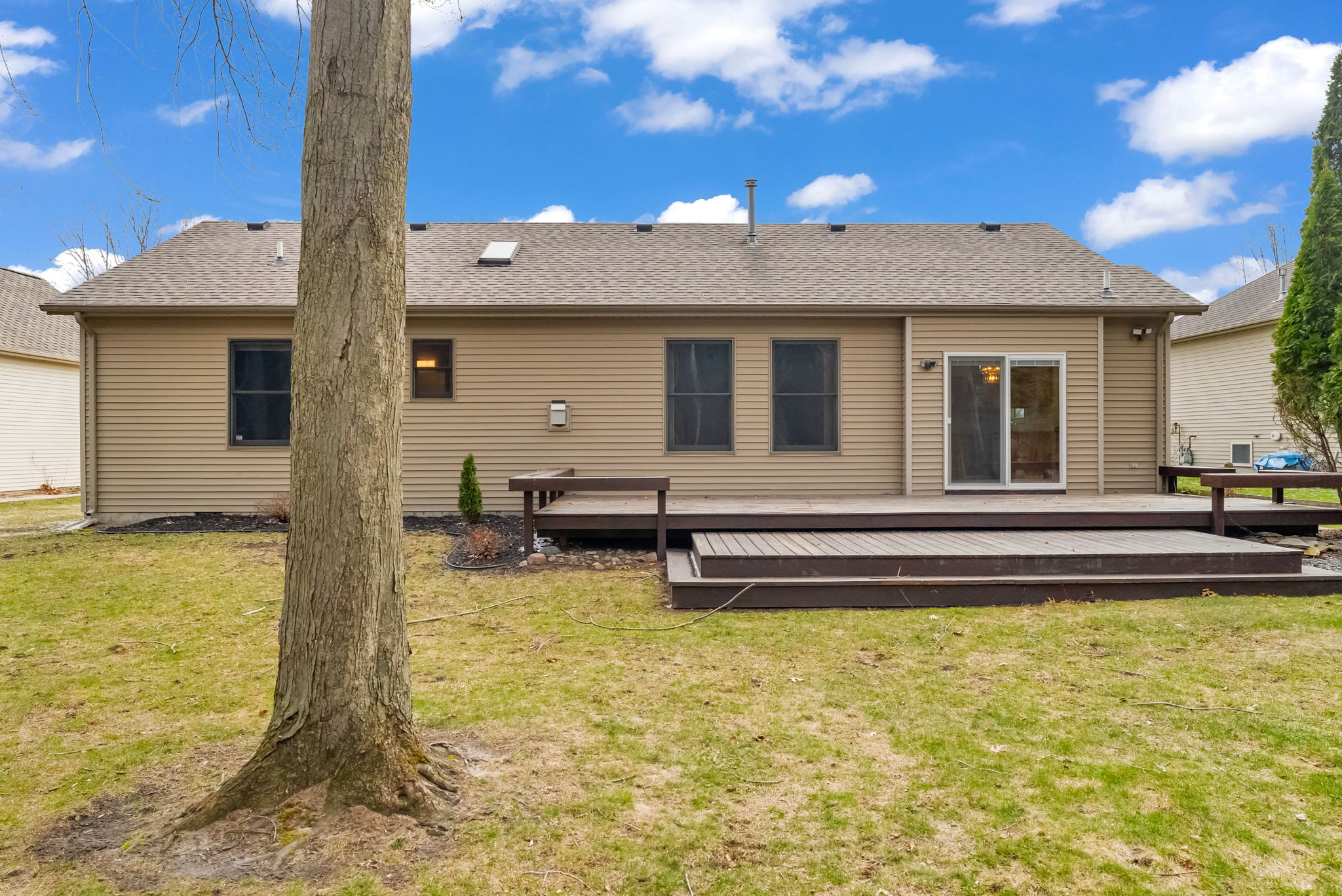 4039 Stoney Creek Dr, Fort Gratiot Township, MI 48059, USA Photo 33