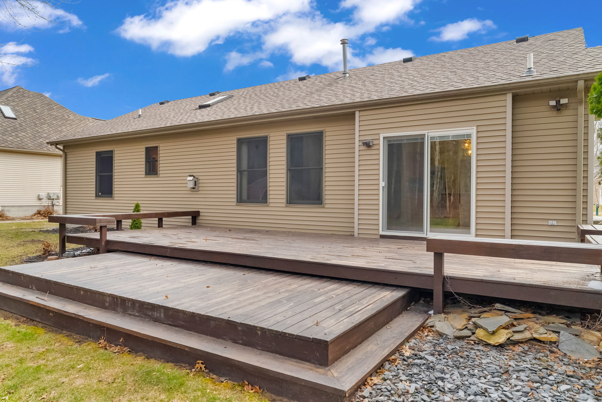 4039 Stoney Creek Dr, Fort Gratiot Township, MI 48059, USA Photo 35