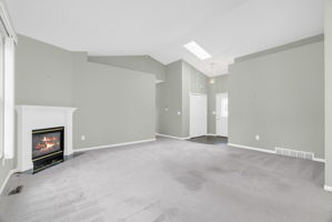 4039 Stoney Creek Dr, Fort Gratiot Township, MI 48059, USA Photo 9