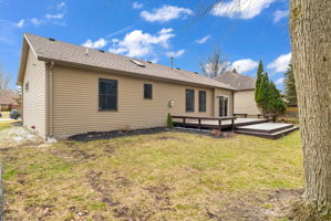 4039 Stoney Creek Dr, Fort Gratiot Township, MI 48059, USA Photo 31