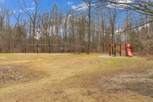 4039 Stoney Creek Dr, Fort Gratiot Township, MI 48059, USA Photo 38