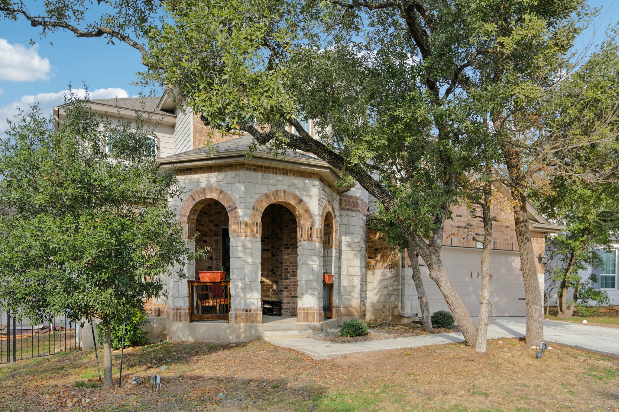 Ancient Oak Way-S0402-005.jpg