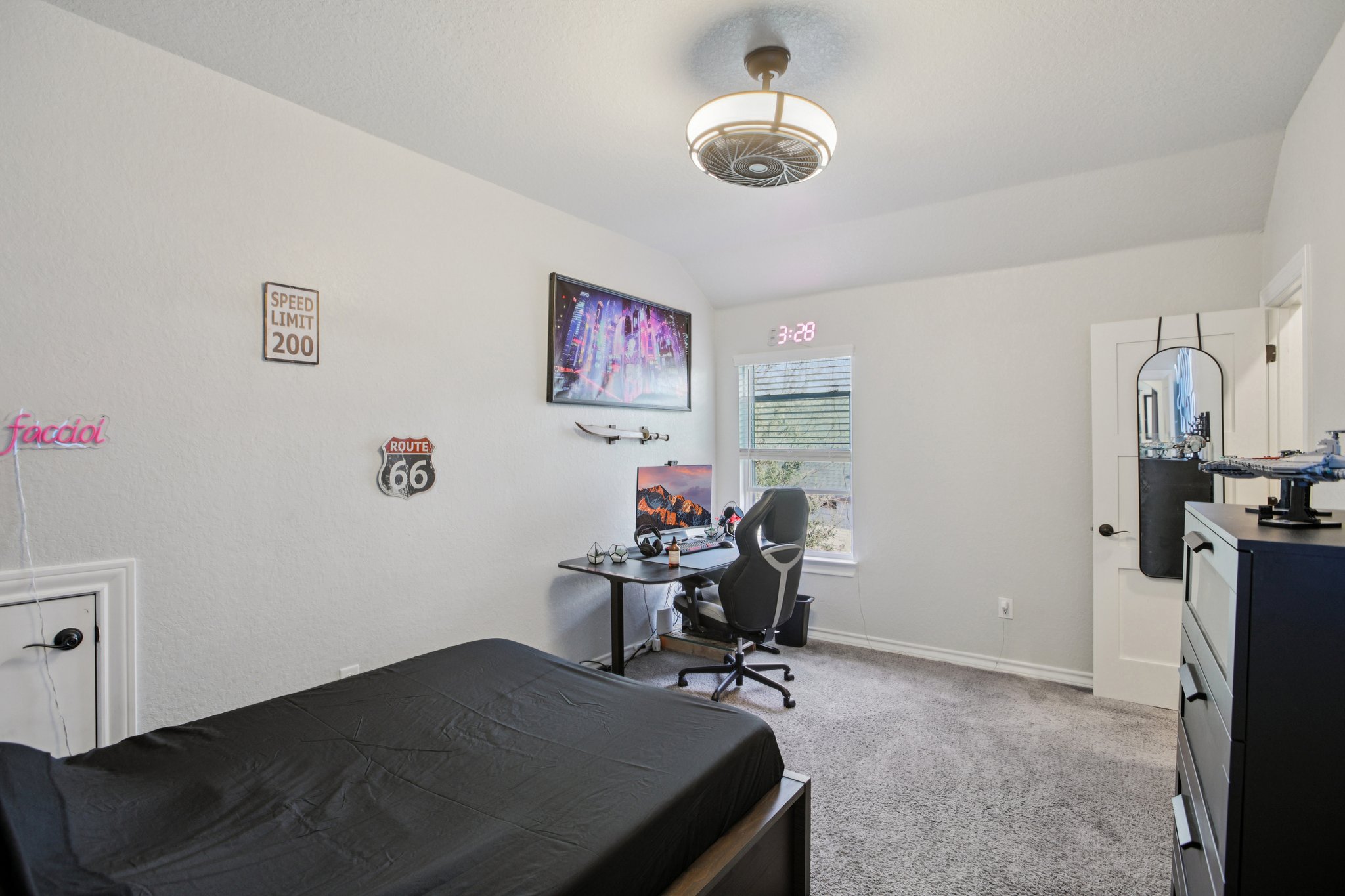 Ancient Oak Way-S0402-043.jpg