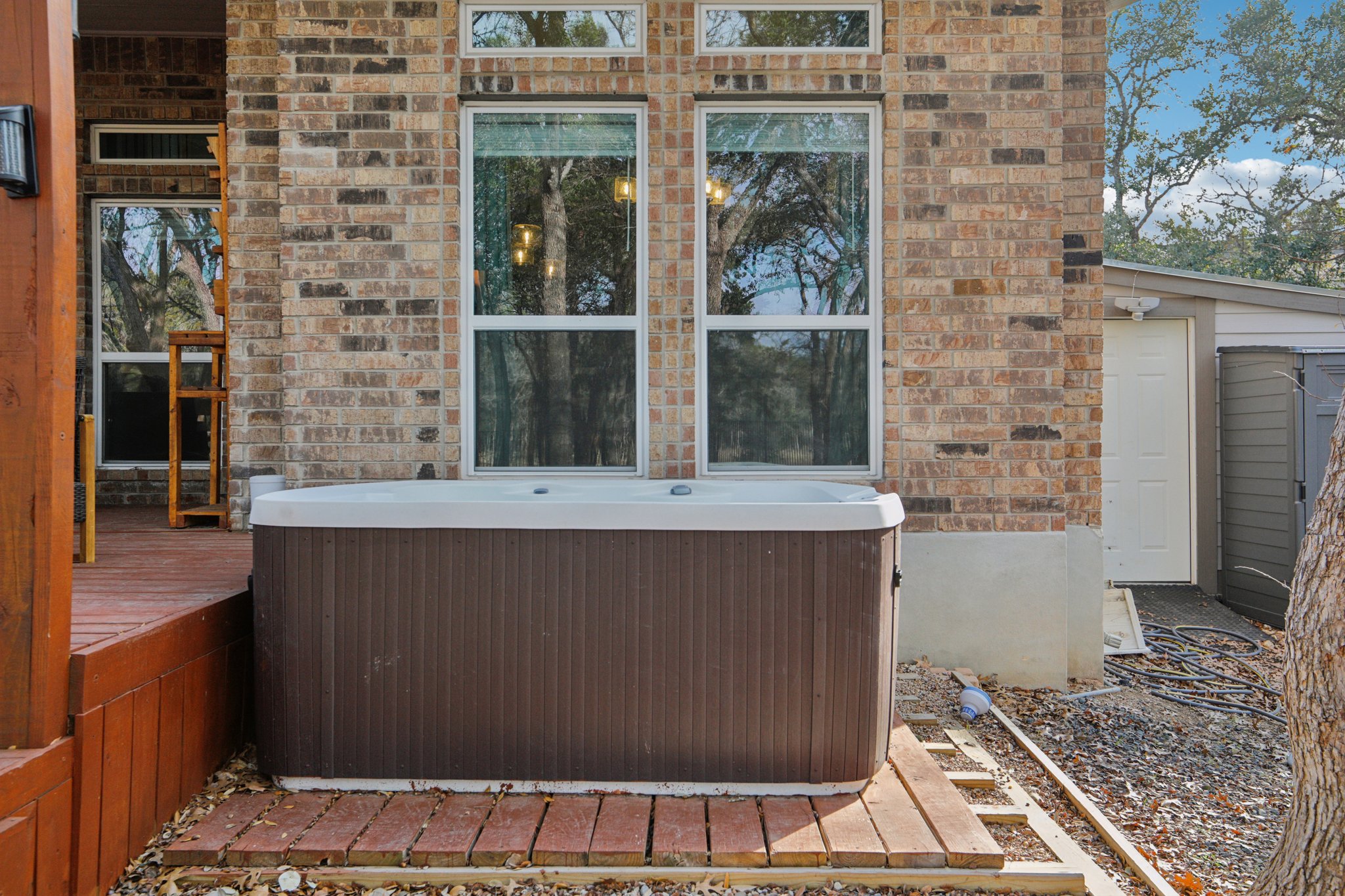 Ancient Oak Way-S0402-051.jpg