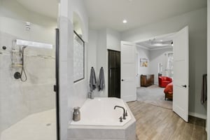 Ancient Oak Way-S0402-037.jpg