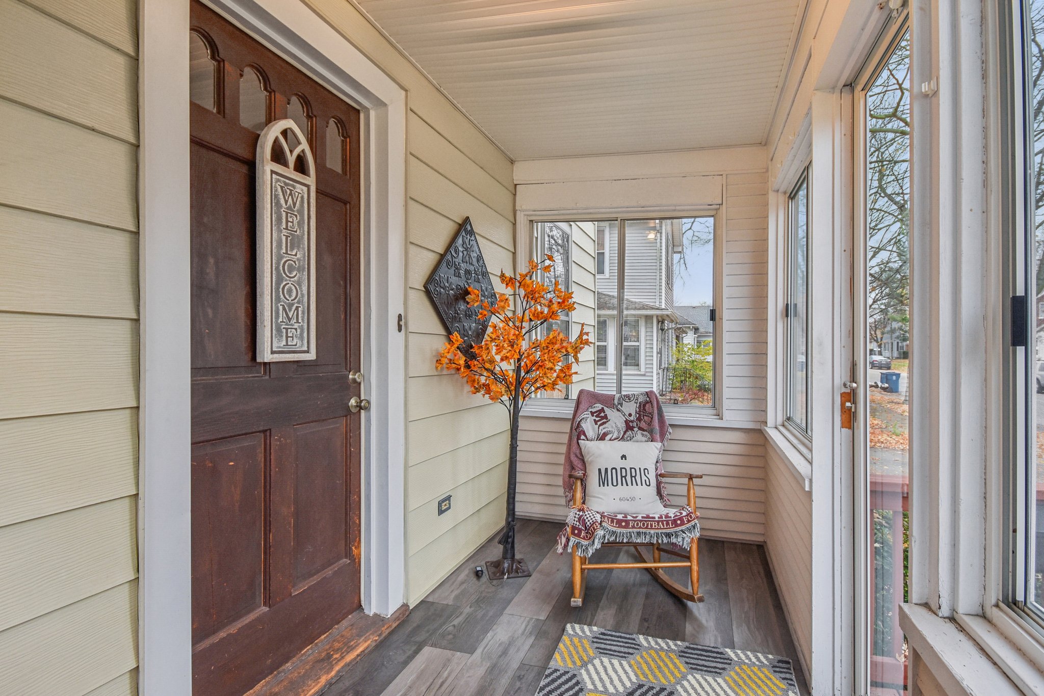 E Benton St-S1911-006.jpg