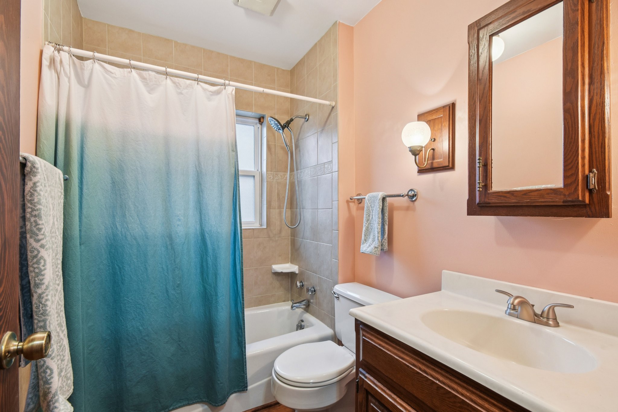 E Benton St-S1911-029.jpg