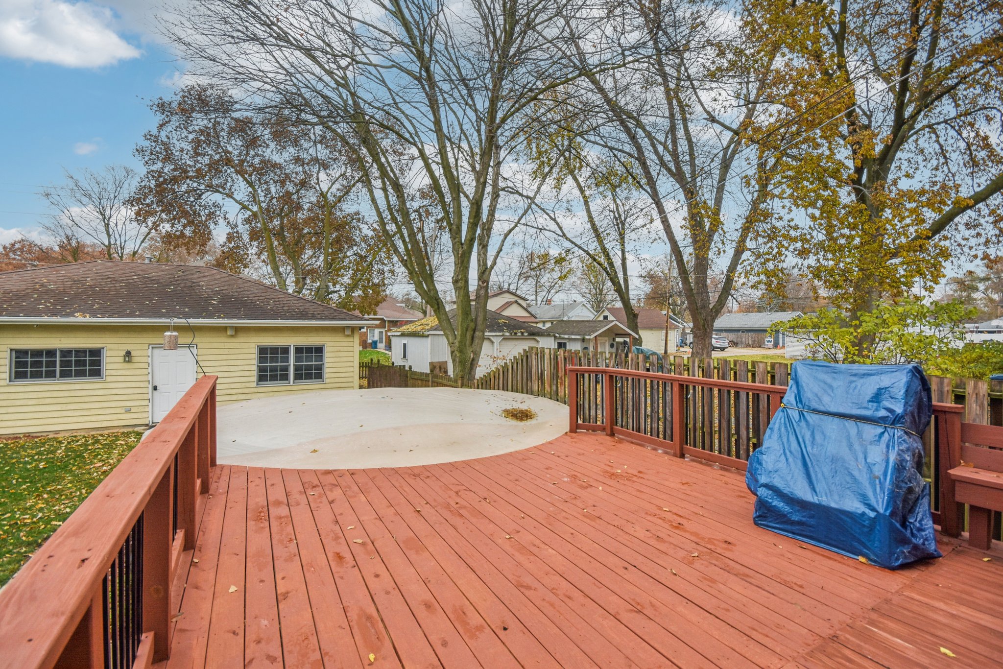 E Benton St-S1911-046.jpg