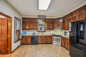 E Benton St-S1911-016.jpg