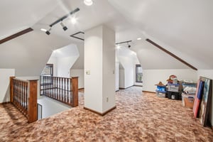 E Benton St-S1911-021.jpg