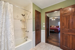 E Benton St-S1911-028.jpg