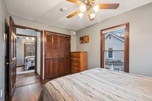 E Benton St-S1911-031.jpg