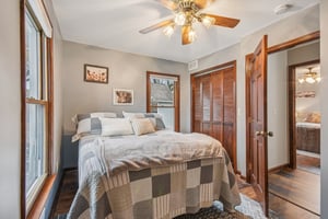 E Benton St-S1911-033.jpg