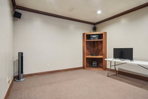 E Benton St-S1911-040.jpg