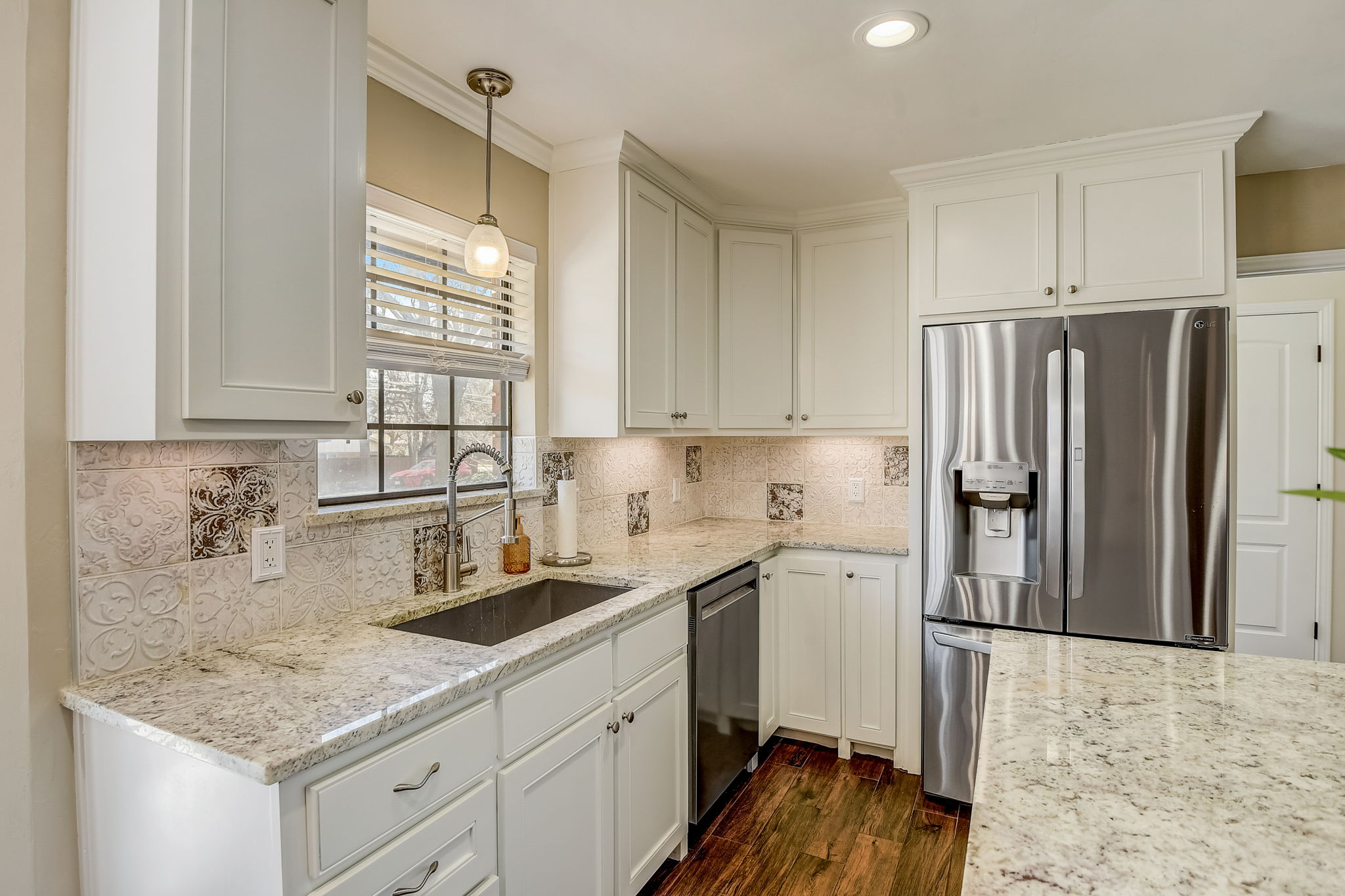 Oak Crest Hill Dr-015