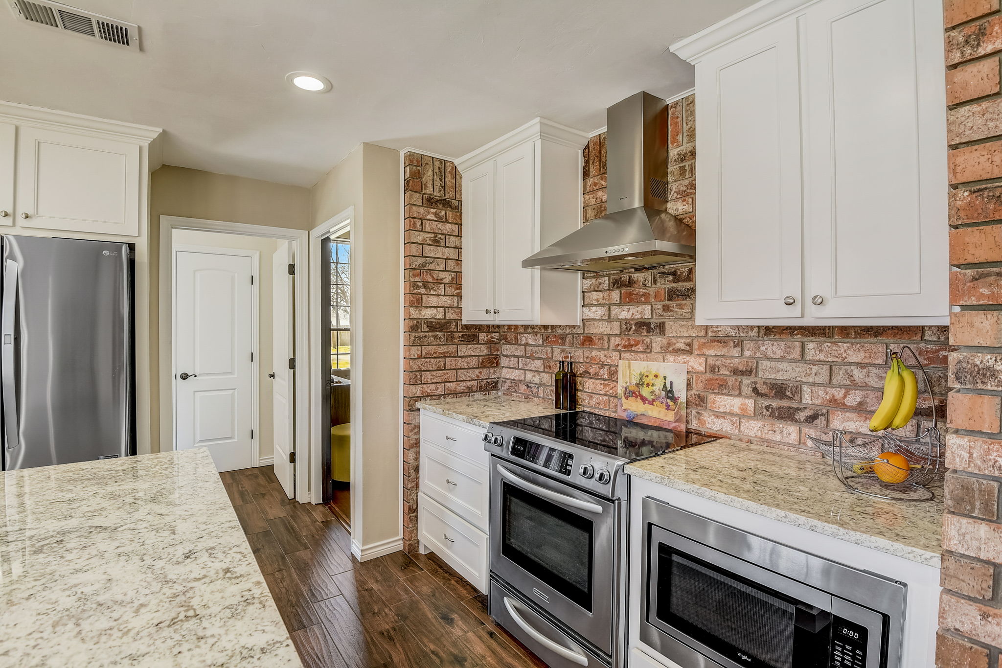 Oak Crest Hill Dr-014