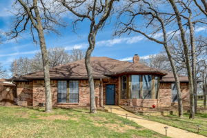 Oak Crest Hill Dr-002