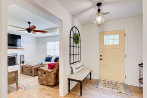 5 Entryway A w Living Room