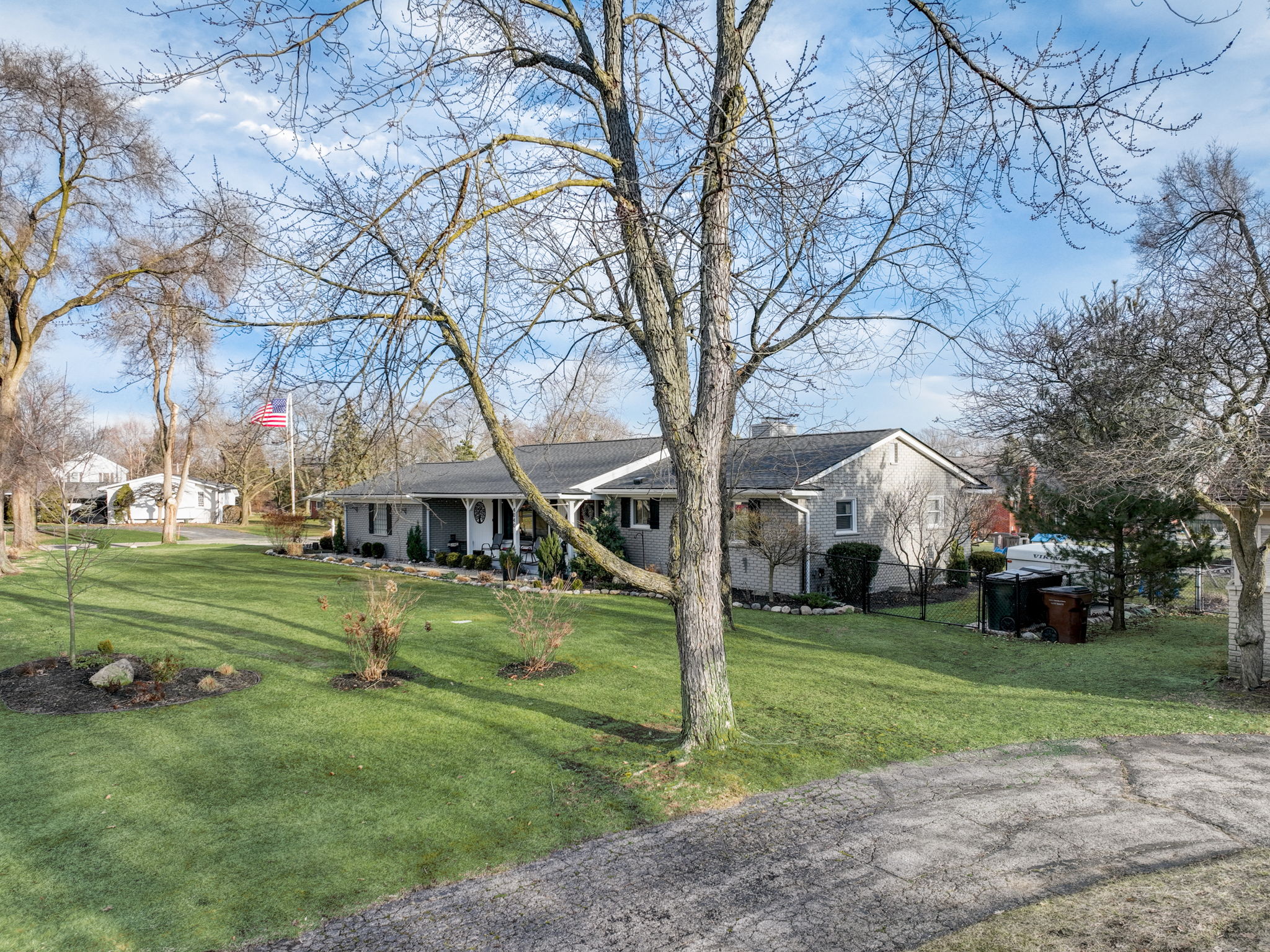 Sandy Creek Dr-045