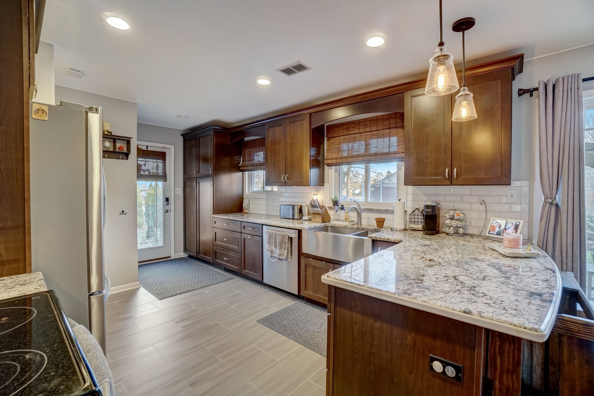 Sandy Creek Dr-010