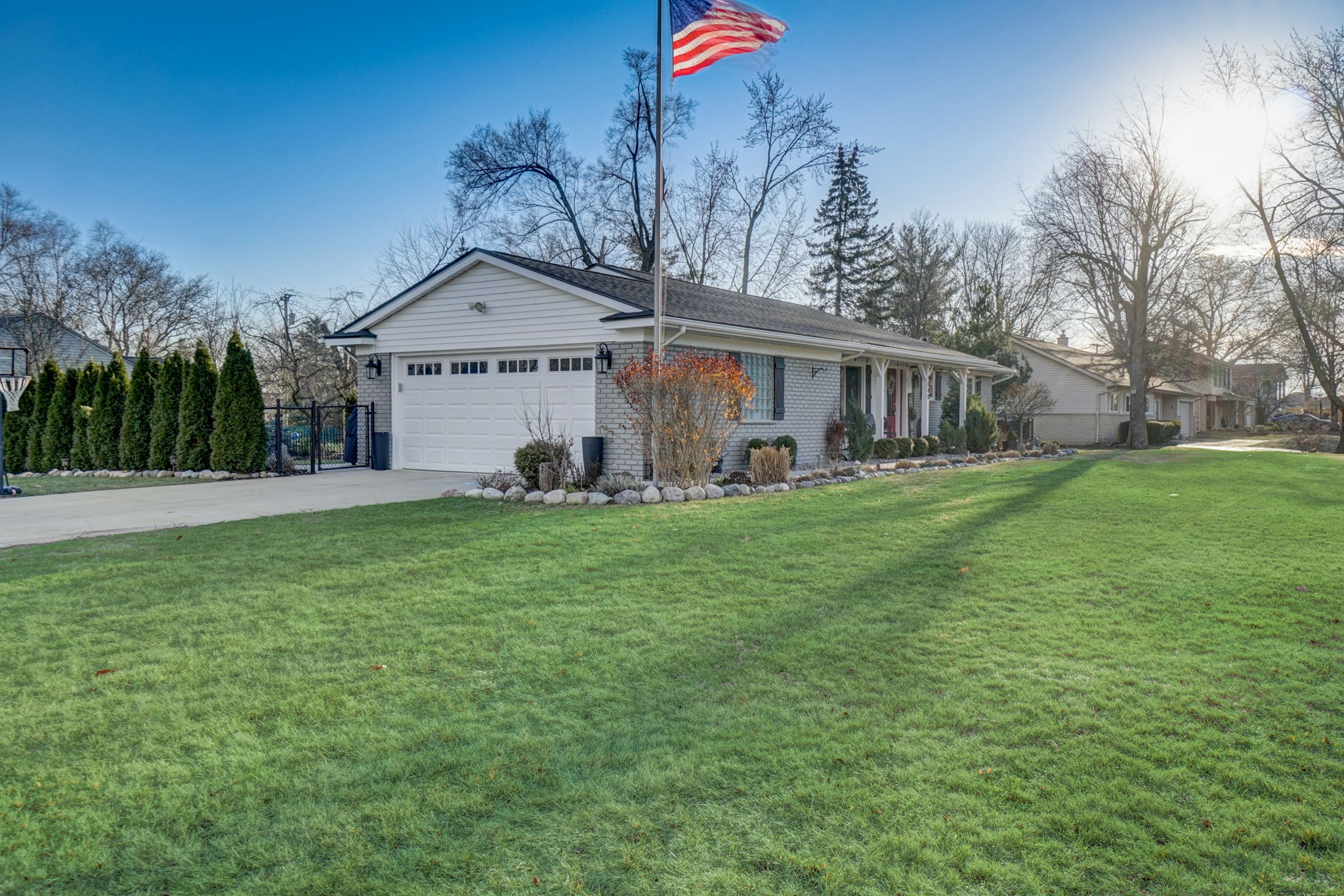 Sandy Creek Dr-002
