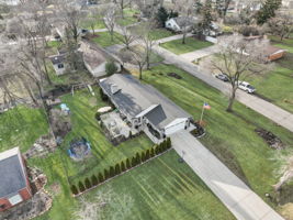 Sandy Creek Dr-049