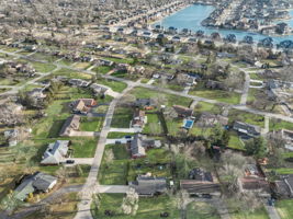 Sandy Creek Dr-056