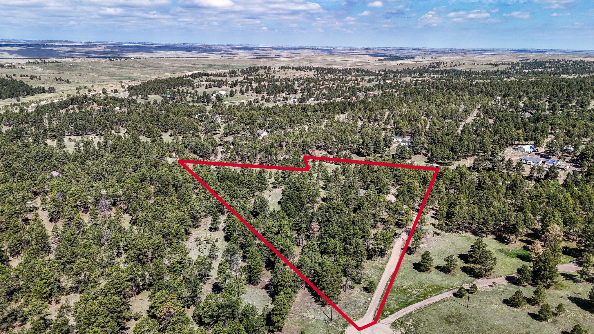 Property Lines are Approximate and not a survey