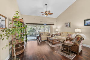 4041 Murfield Dr E-27