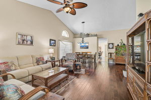 4041 Murfield Dr E-28