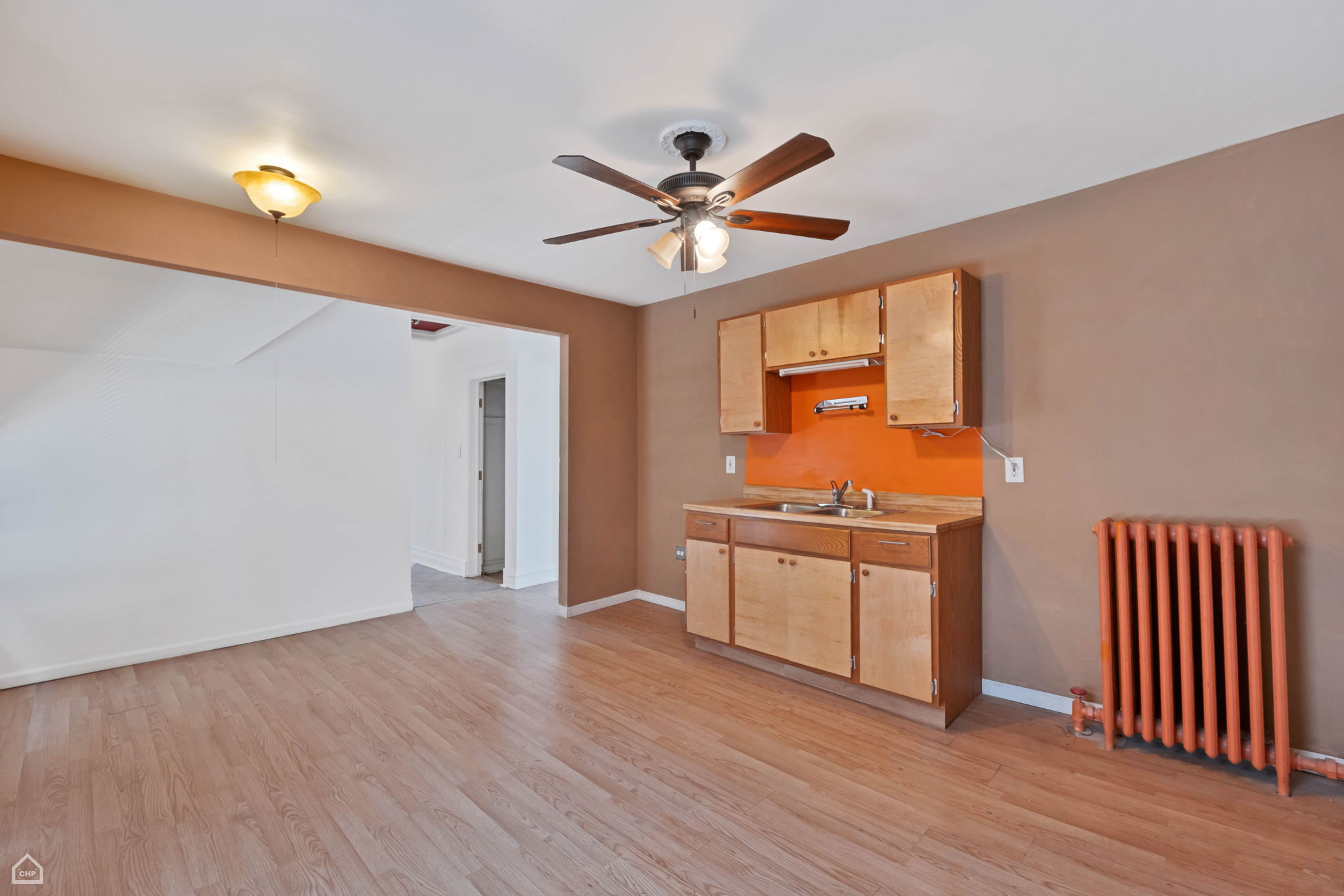  4042 N Kenneth Ave_009