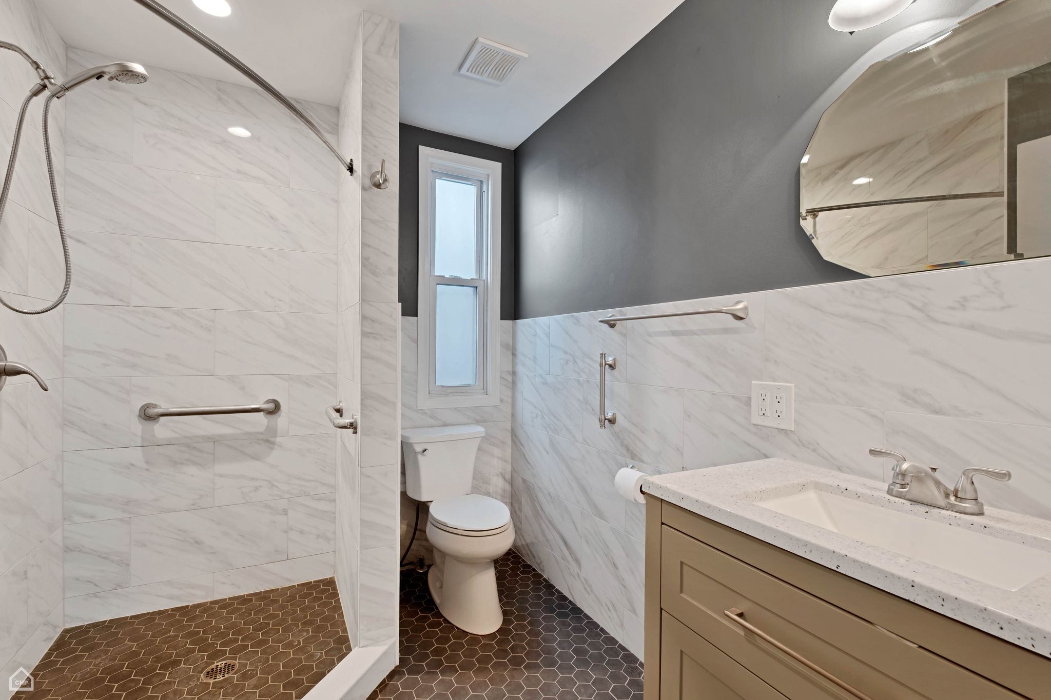 4042 N Kenneth Ave_018