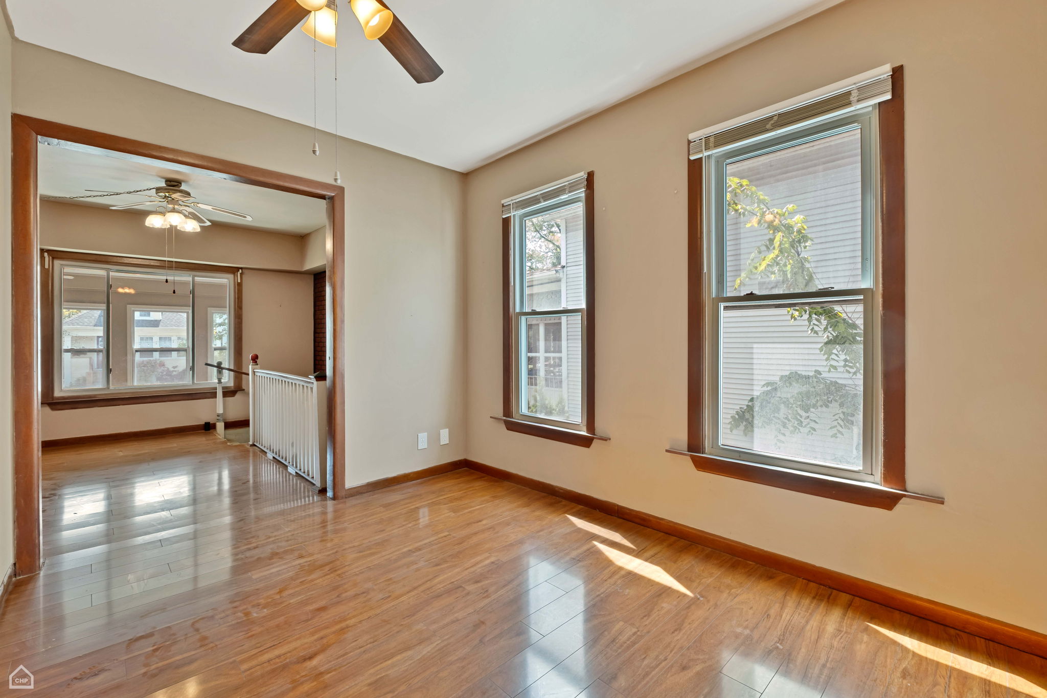  4042 N Kenneth Ave_021