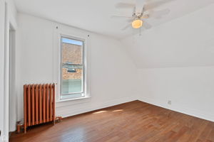  4042 N Kenneth Ave_004