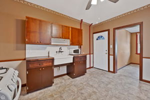  4042 N Kenneth Ave_016