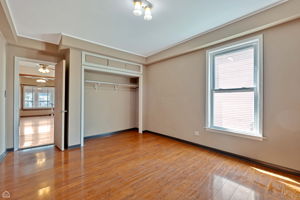  4042 N Kenneth Ave_020