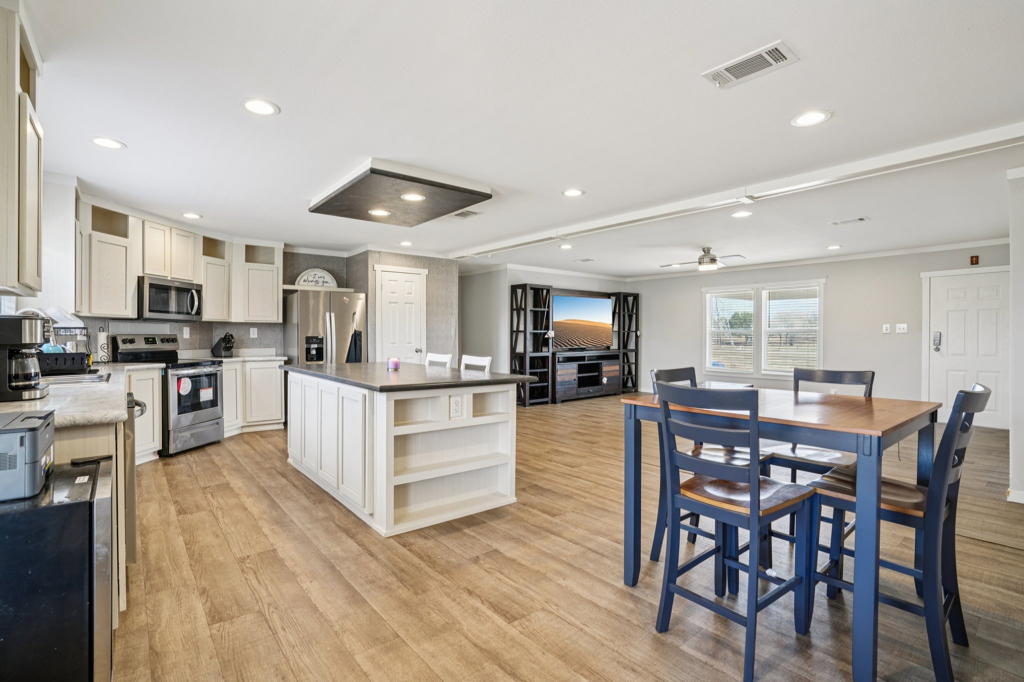 Jakes Colony Rd-S2301-009.jpg