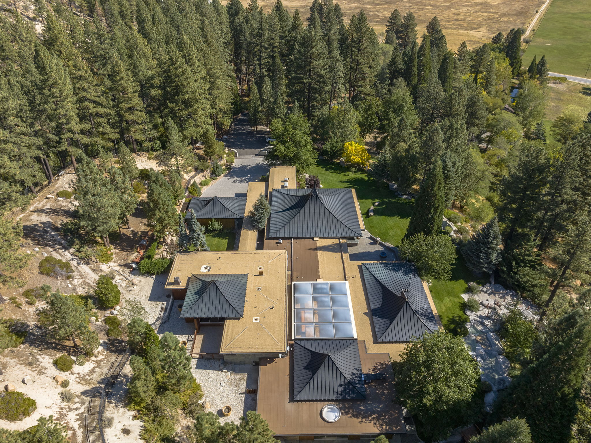 4045 Old Highway 395 Photo 140