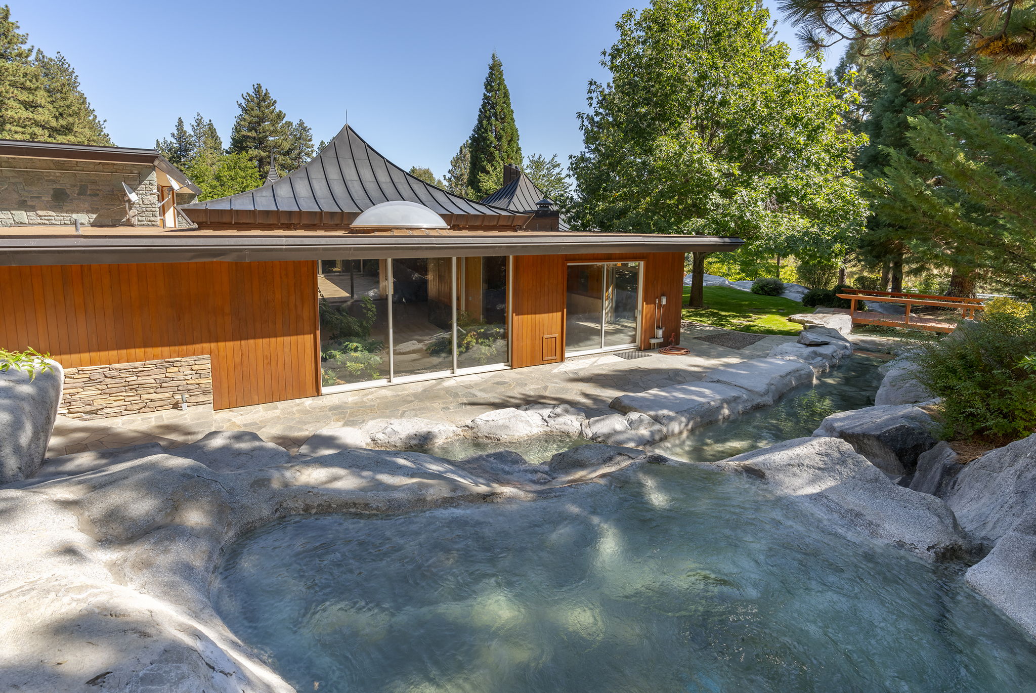 4045 Old Highway 395 Photo 109