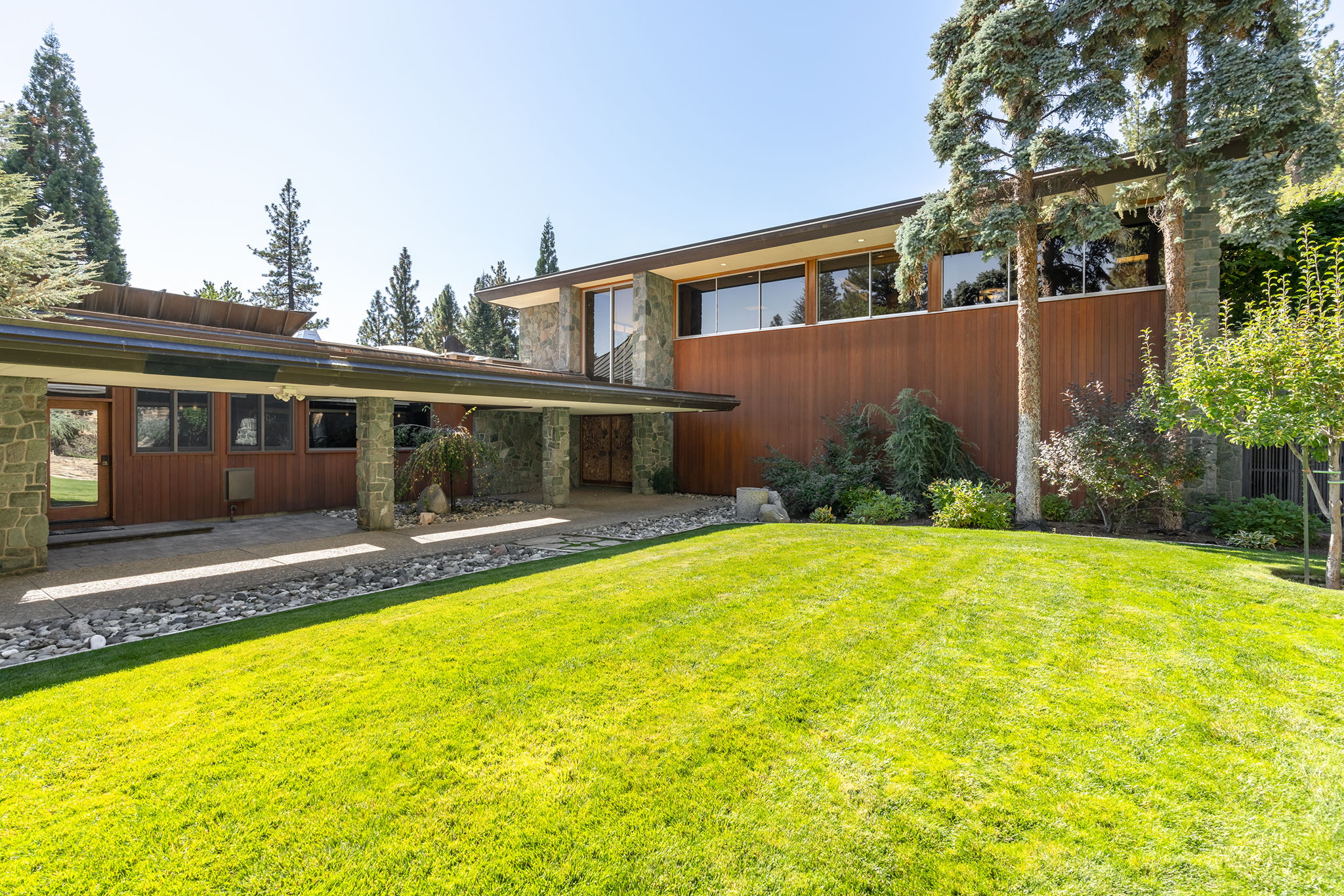 4045 Old Highway 395 Photo 9