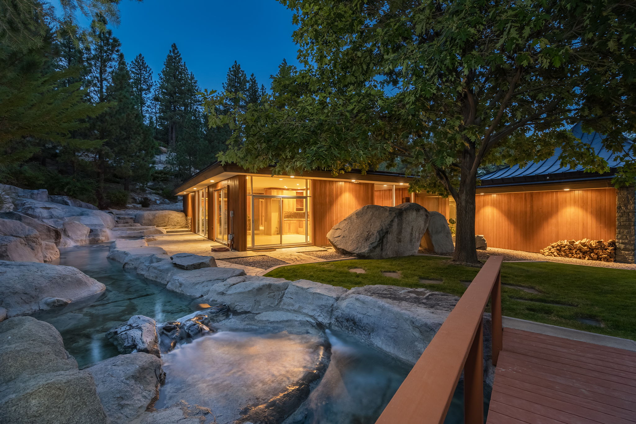 4045 Old Highway 395 Photo 106