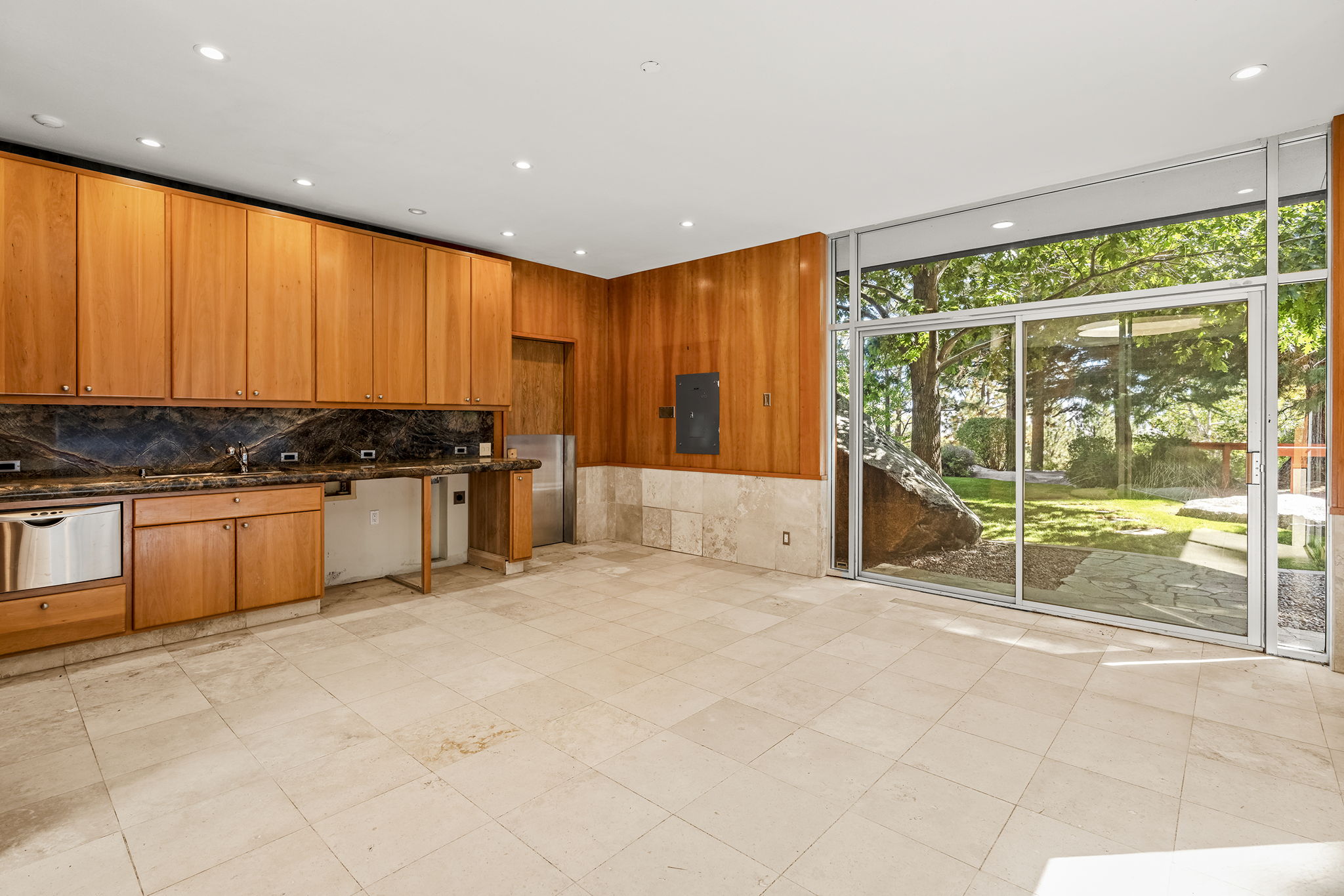 4045 Old Highway 395 Photo 48