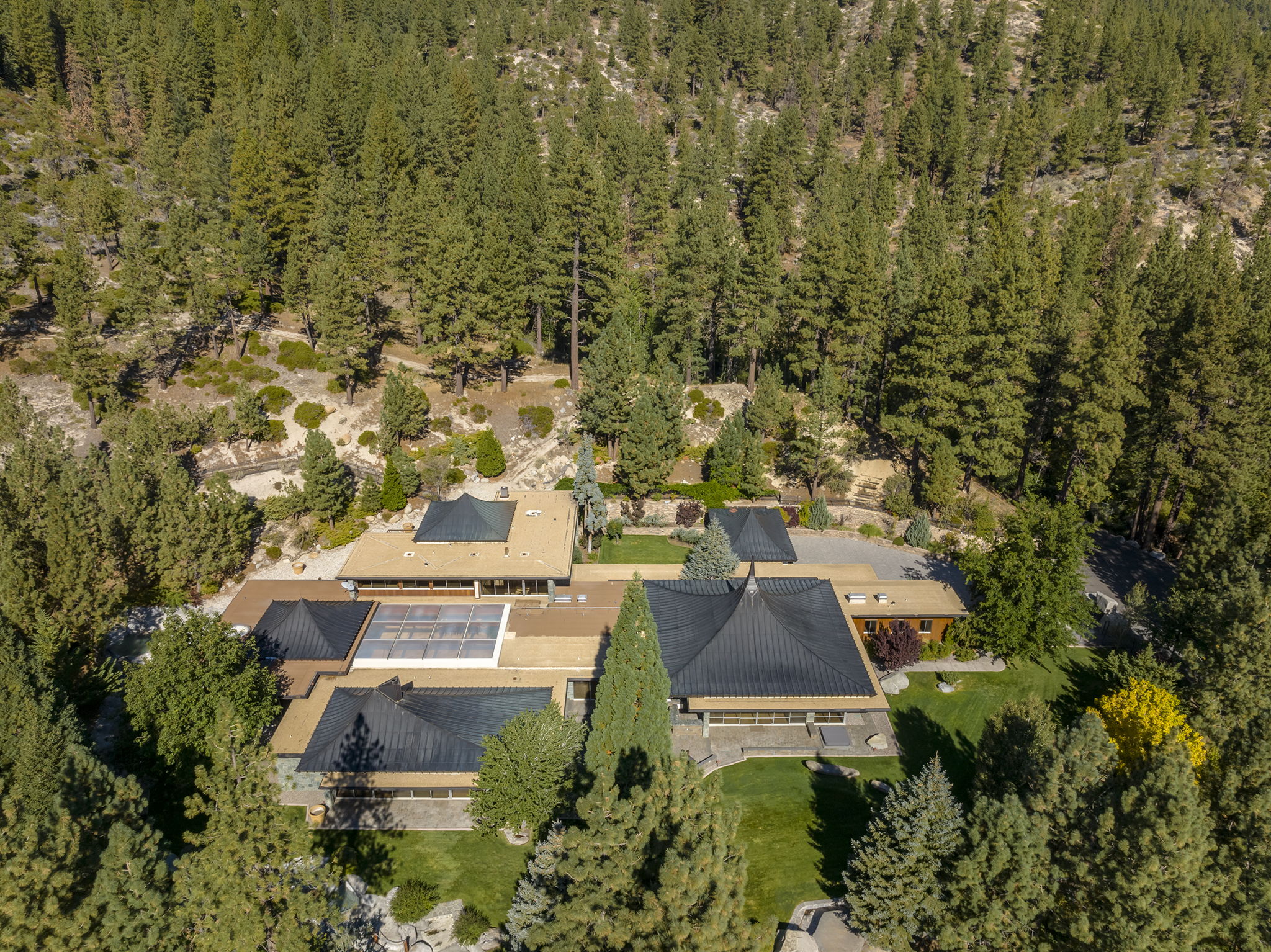 4045 Old Highway 395 Photo 136