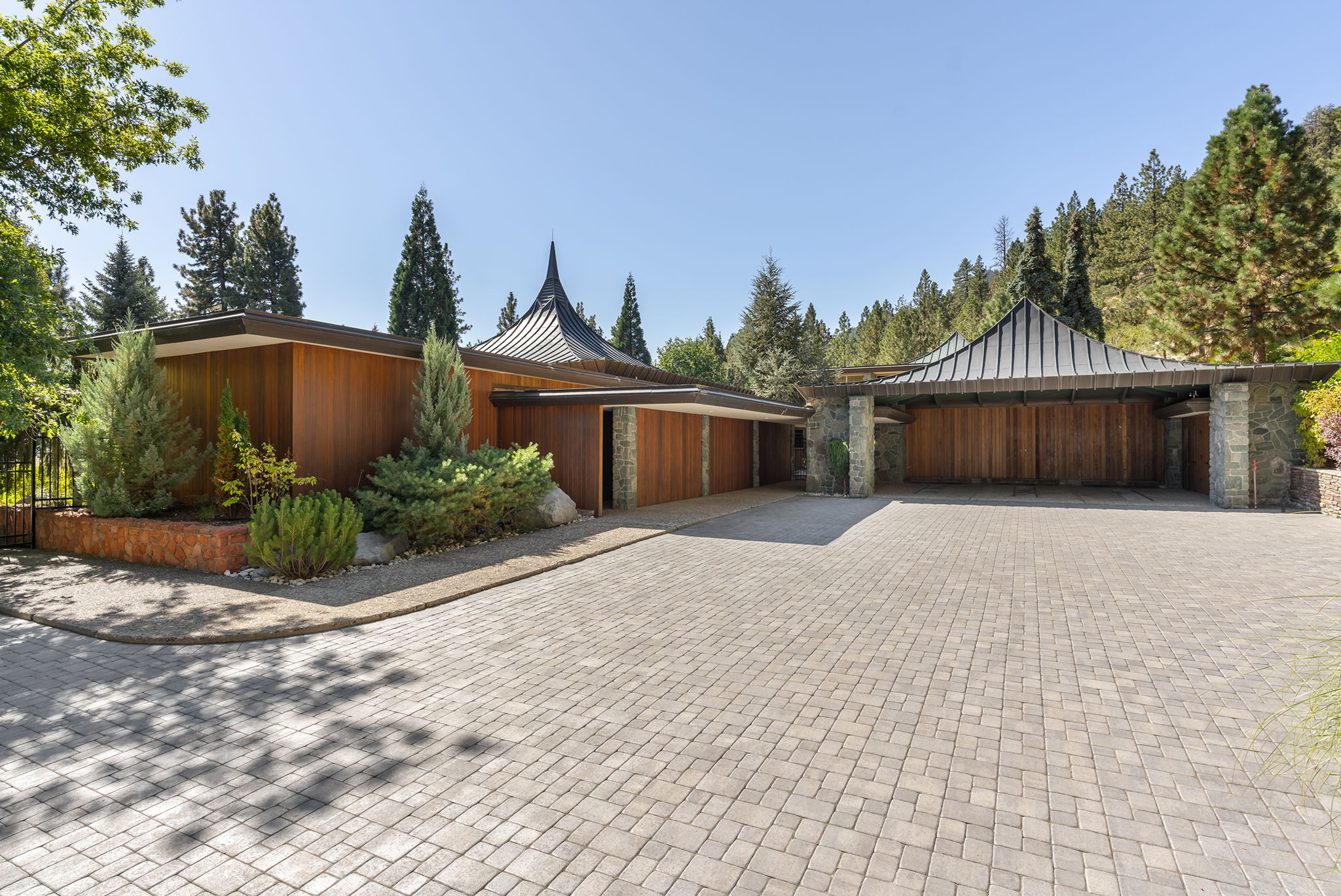 4045 Old Highway 395 Photo 7