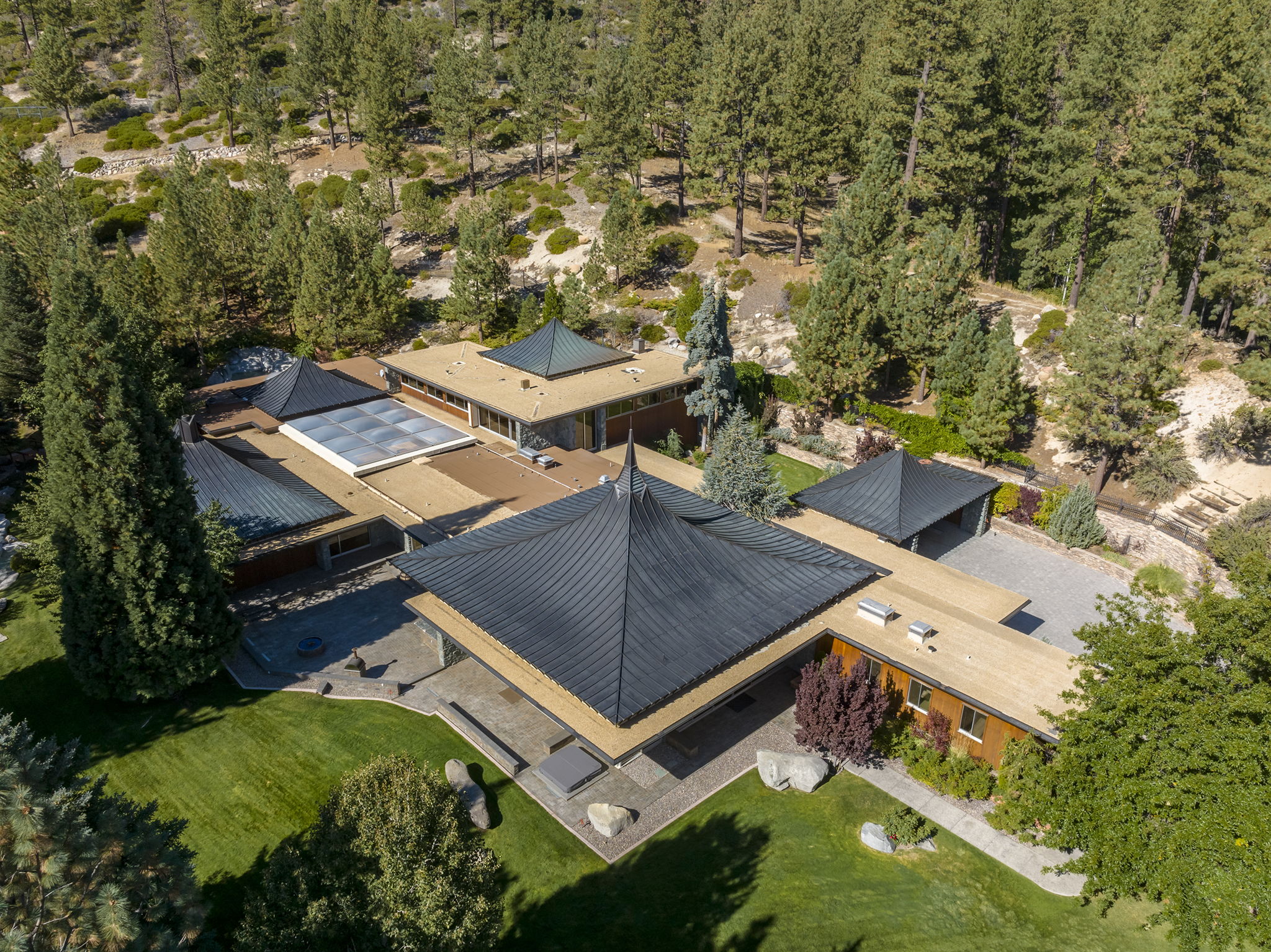 4045 Old Highway 395 Photo 143