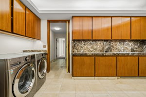 4045 Old Highway 395 Photo 75