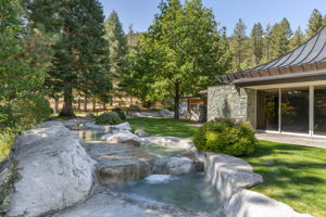 4045 Old Highway 395 Photo 104